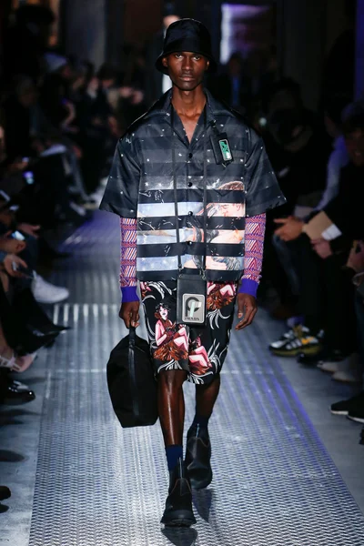 Look 56